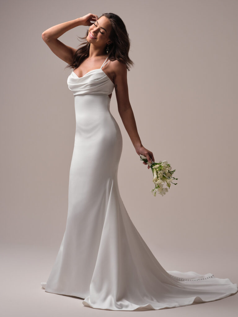 Rebecca-Ingram-Oakley-Sheath-Wedding-Dress-25RZ937A01-Alt52-IV002