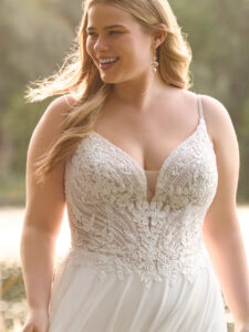 Rebecca-Ingram-Finley-A-line-Wedding-Dress-25RS888A01-PROMO11-IV002-Curve