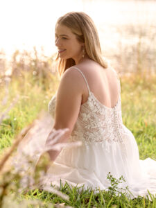 Rebecca-Ingram-Finley-A-line-Wedding-Dress-25RS888A01-PROMO12-IV002-Curve