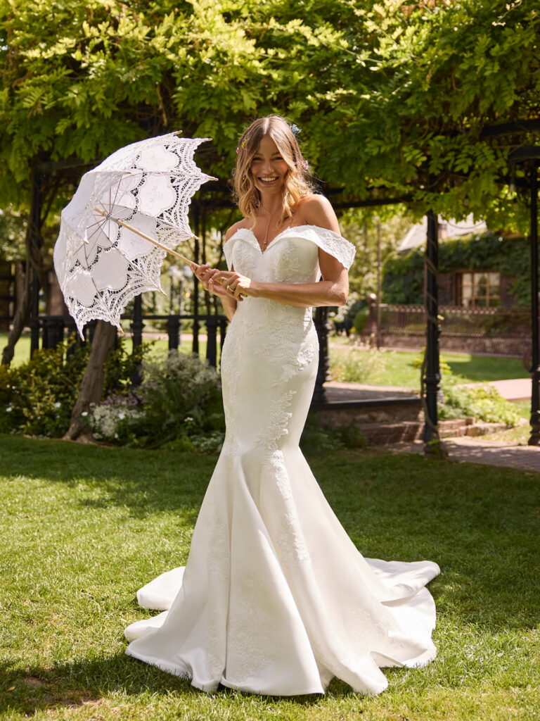 Rebecca-Ingram-Miley-Fit-and-Flare-Wedding-Dress-26RS440A01-PROMO8-IV002