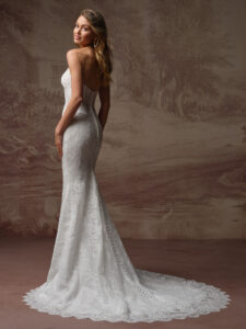 Rebecca-Ingram-Samira-Fit-and-Flare-Wedding-Dress-F6RS203A01-Alt55-IV002